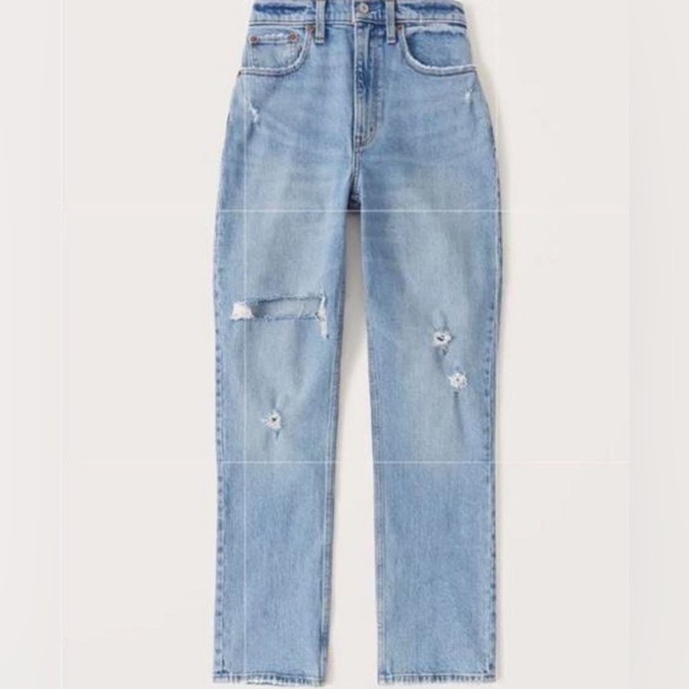 NWTS Abercrombie Ultra High Rise Straight Jean Size 25R